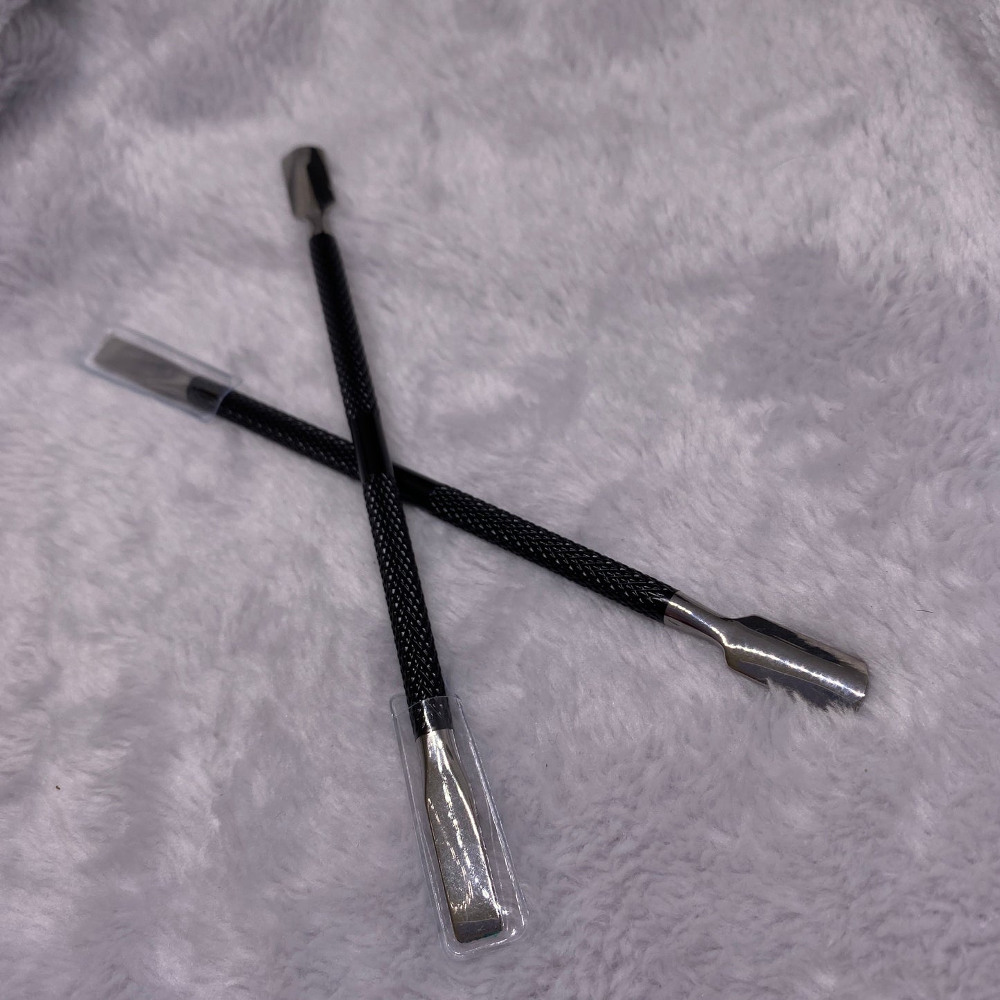 Black Cuticle Pusher